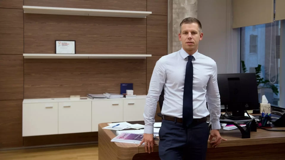 Magyar Péter a közmédiában: Önök éjjel-nappal hazudnak